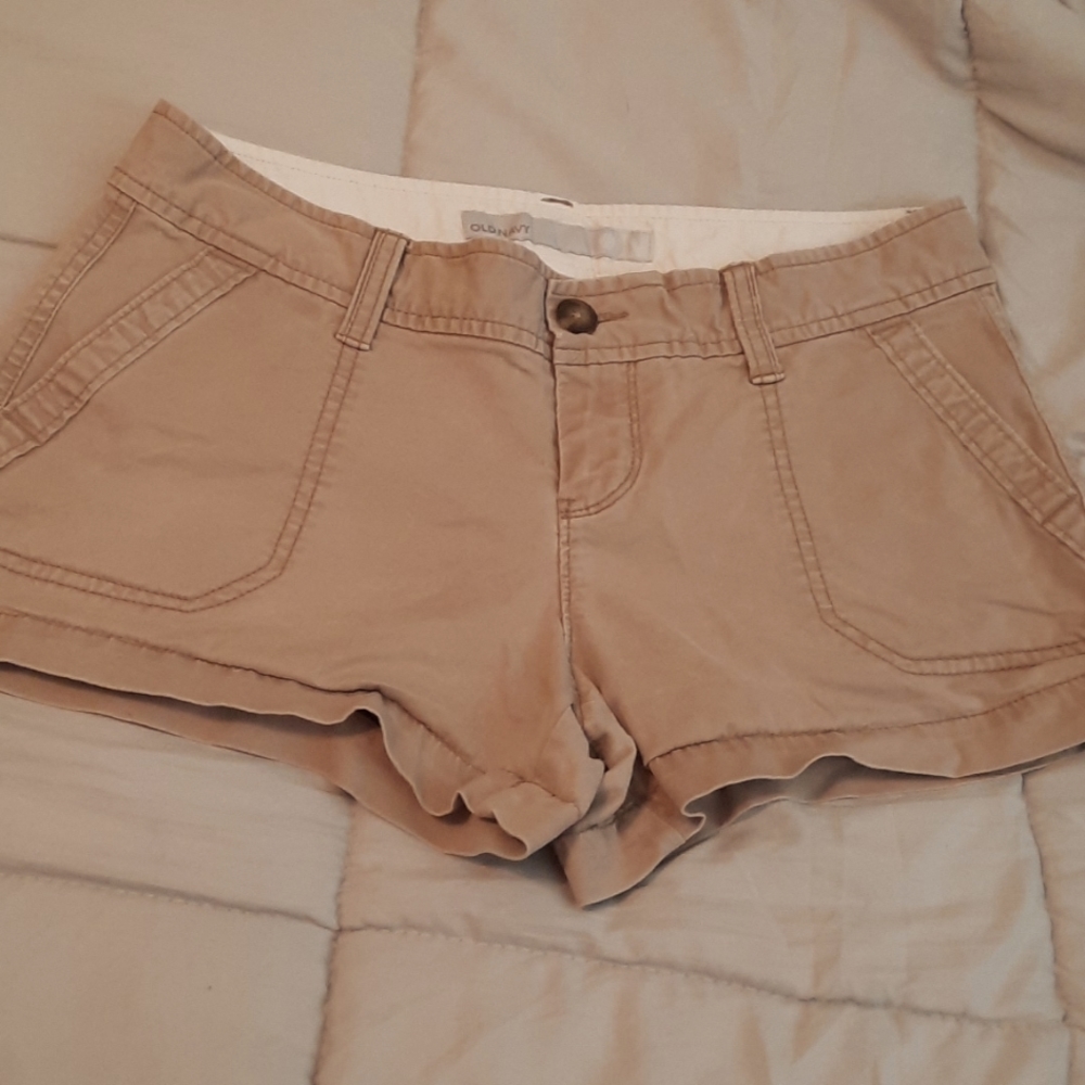 Old navy tan shorts